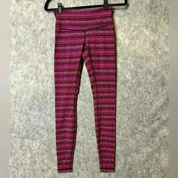 Lululemon Wunder Under Pant III - Size 4 - Picture 2 of 5